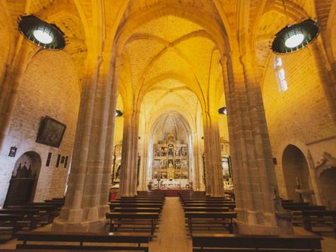 Interior Iglesia Santa Cruz