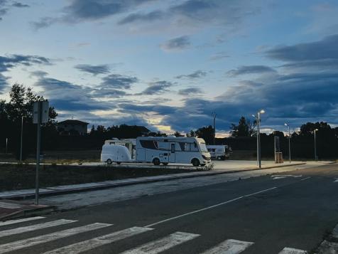 parking autocaravanas medina de pomar